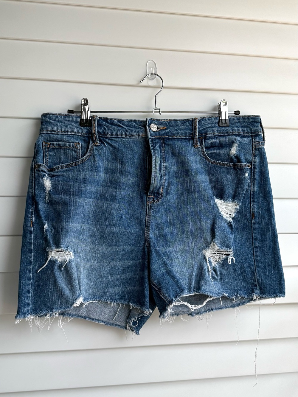 Old Navy Distressed Blue Denim Jean Shorts | Size 14